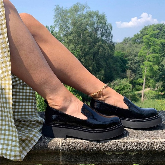 [SOLD] ASOS black loafers - Picture 1 of 6